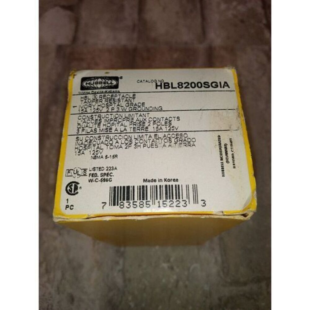 Hubbell Ivory Hospital Grade Receptacle Catalog No HBL8200SGIA‎